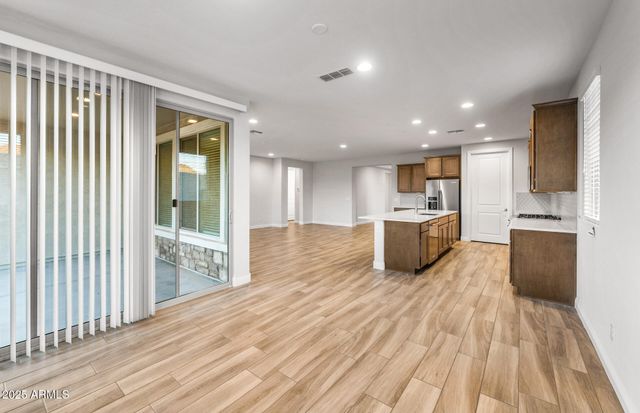 27057 W MELINDA Lane, Buckeye, AZ 85396