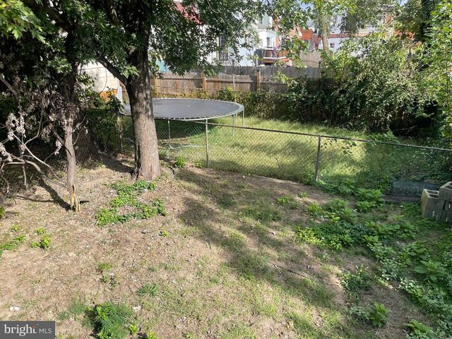 19 S 6TH ST, Darby, PA 19023