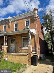 19 S 6TH ST, Darby, PA 19023