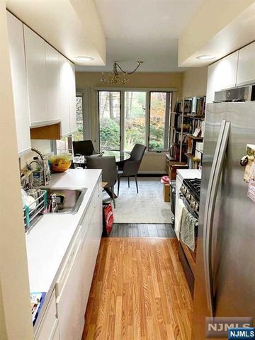 166 Surrey Court 166, Ramsey, NJ 07446