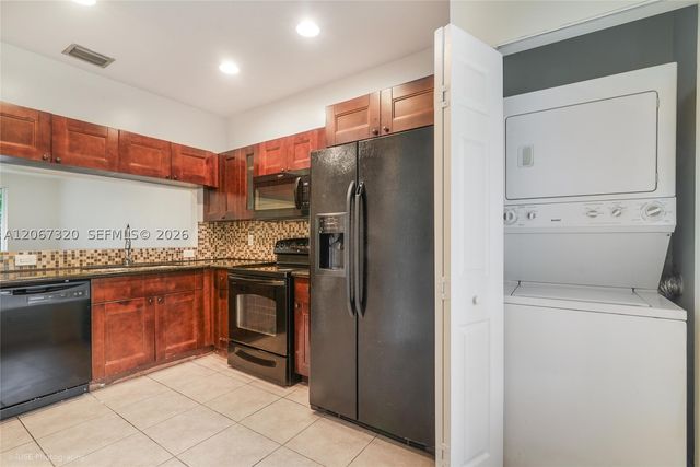 8228 SW 29th St 103, Miramar, FL 33025