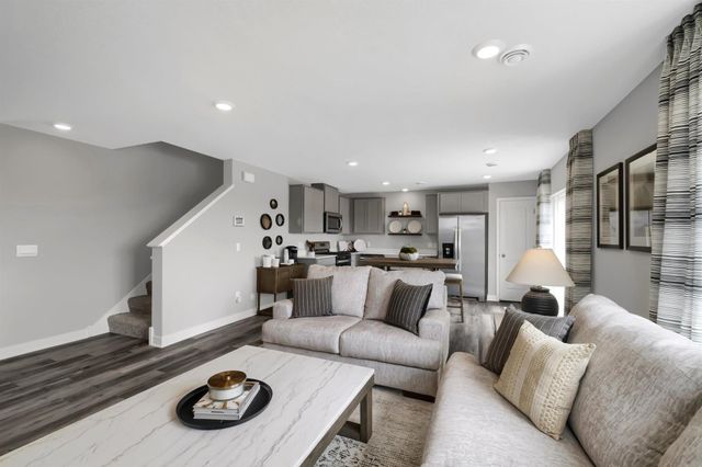 2052 Clearwater Terrace, Shakopee, MN 55379