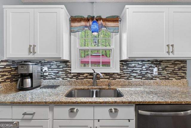 55 Edgewater Drive, Griffin, GA 30223