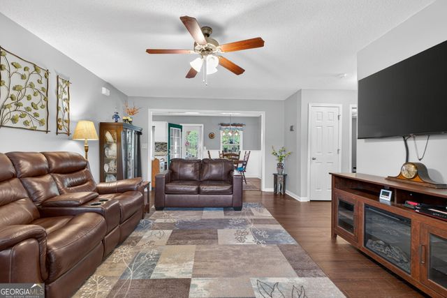 55 Edgewater Drive, Griffin, GA 30223