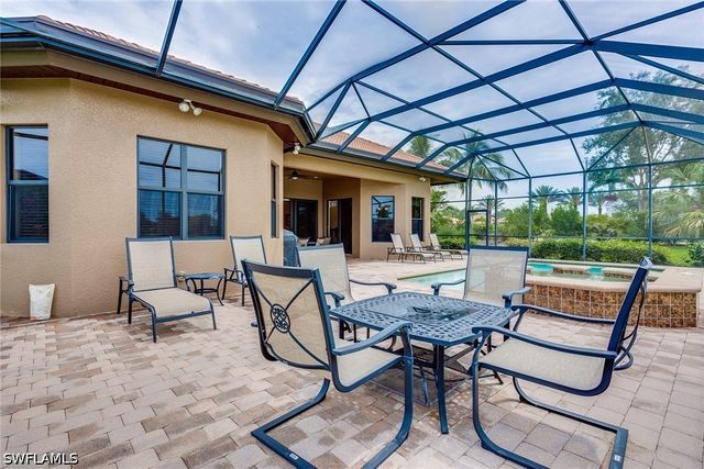 7771 Cottesmore DR, Naples, FL 34113
