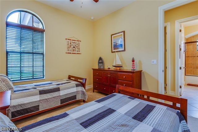 7771 Cottesmore DR, Naples, FL 34113