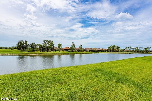 7771 Cottesmore DR, Naples, FL 34113