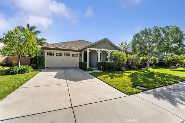 8238 Gamebird Street, Eastvale, CA 92880