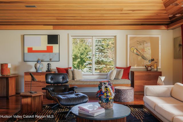 411 Texas Hill Road, Hillsdale, NY 12529