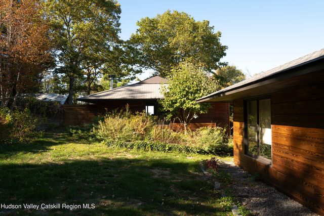 411 Texas Hill Road, Hillsdale, NY 12529