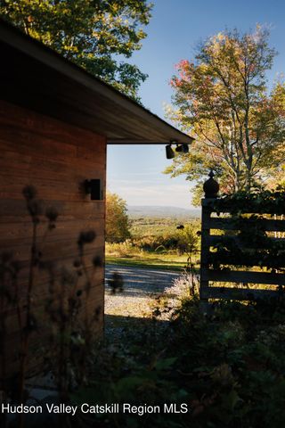 411 Texas Hill Road, Hillsdale, NY 12529