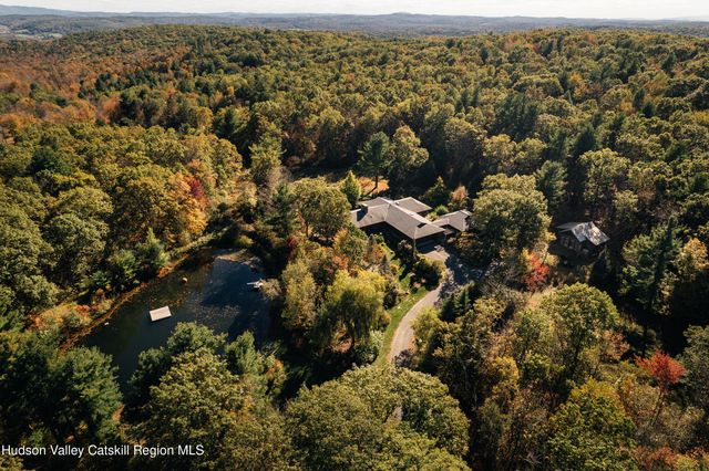 411 Texas Hill Road, Hillsdale, NY 12529