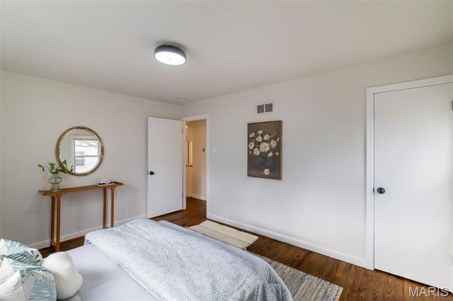 8835 Kathlyn Drive, Berkeley, MO 63134