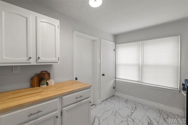 8835 Kathlyn Drive, Berkeley, MO 63134