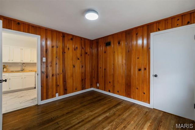 8835 Kathlyn Drive, Berkeley, MO 63134