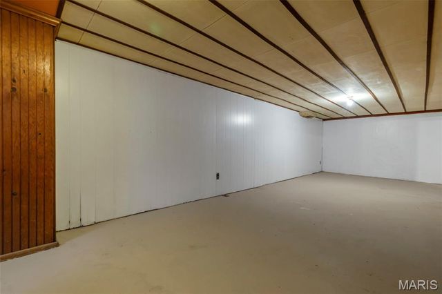 8835 Kathlyn Drive, Berkeley, MO 63134