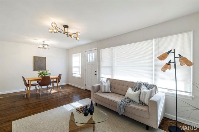 8835 Kathlyn Drive, Berkeley, MO 63134