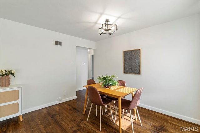 8835 Kathlyn Drive, Berkeley, MO 63134