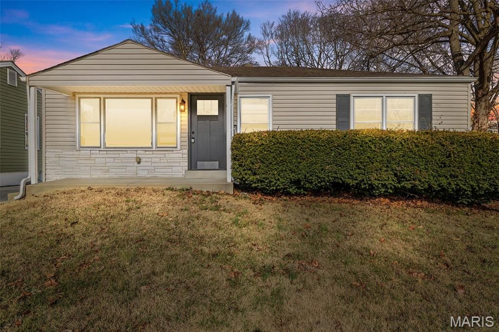 8835 Kathlyn Drive, Berkeley, MO 63134