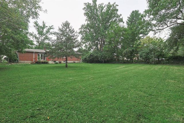 5240 Myerdale Drive, Blue Ash, OH 45242