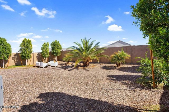 5167 E DIATOMITE Drive, San Tan Valley, AZ 85143
