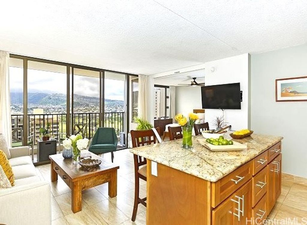 201 Ohua Avenue 2003, Honolulu, HI 96815