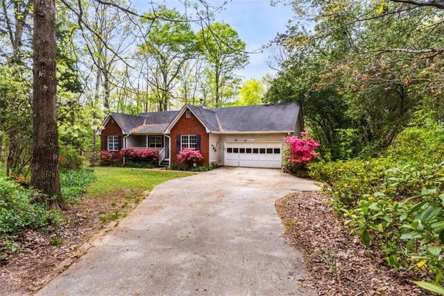58 S Singley Drive S, Locust Grove, GA 30248