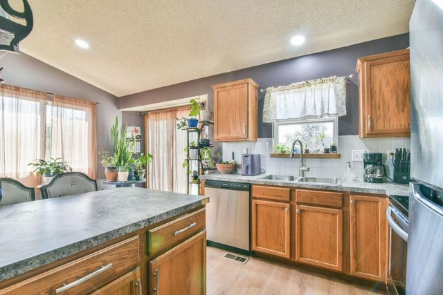 1926 N Mcrae, Goddard, KS 67052