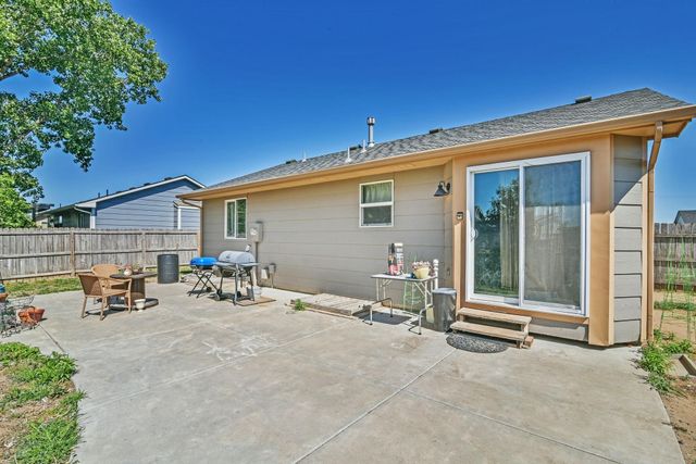 1926 N Mcrae, Goddard, KS 67052