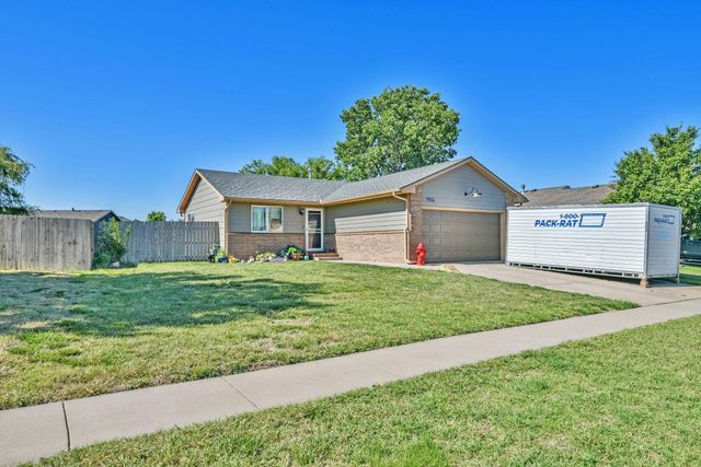 1926 N Mcrae, Goddard, KS 67052