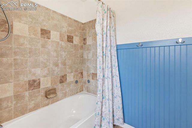 8458 Chasewood Loop, Colorado Springs, CO 80908