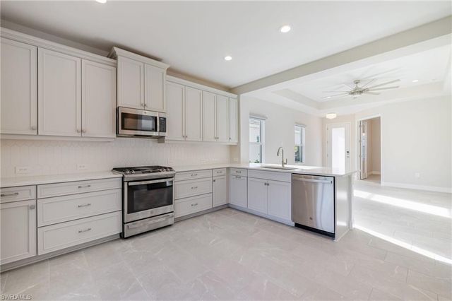 8770 Pigeon Ky, Fort Myers, FL 33908