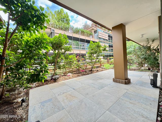 7141 E Rancho Vista Drive Unit 2013, Scottsdale, AZ 85251