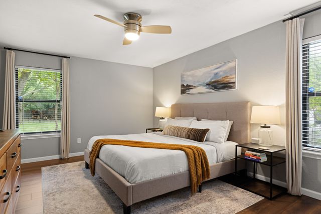 321 Oklahoma Avenue, Hewitt, TX 76643