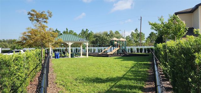 1531 WYNFORD CIRCLE, Tavares, FL 32778