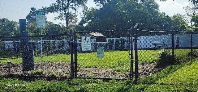 1531 WYNFORD CIRCLE, Tavares, FL 32778