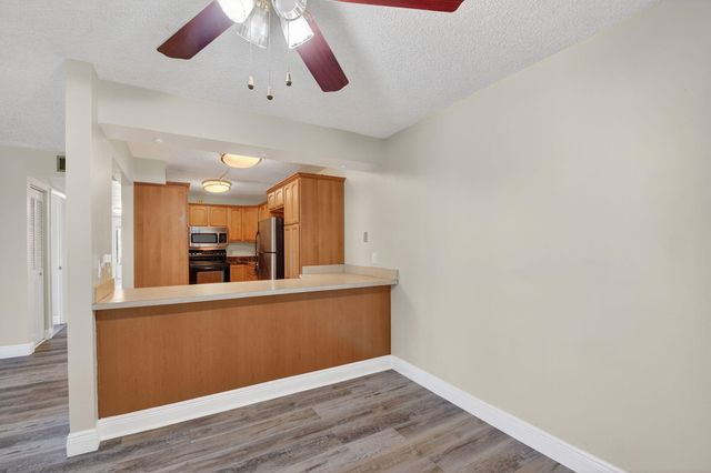 1013 Green Pine Boulevard G1, West Palm Beach, FL 33409