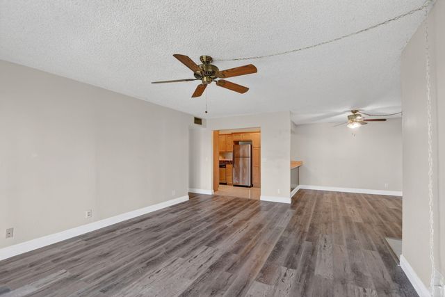 1013 Green Pine Boulevard G1, West Palm Beach, FL 33409