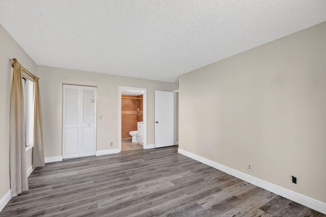 1013 Green Pine Boulevard G1, West Palm Beach, FL 33409