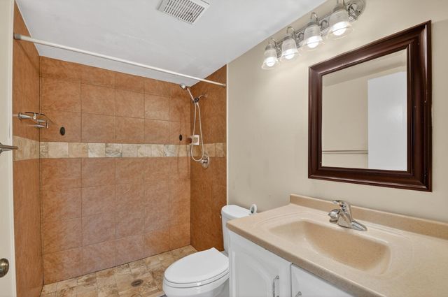 1013 Green Pine Boulevard G1, West Palm Beach, FL 33409