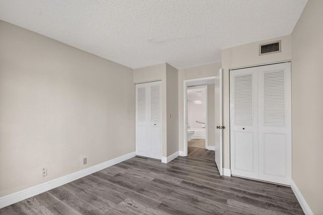 1013 Green Pine Boulevard G1, West Palm Beach, FL 33409