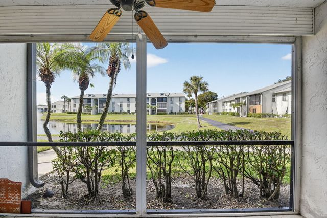 1013 Green Pine Boulevard G1, West Palm Beach, FL 33409