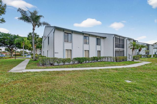 1013 Green Pine Boulevard G1, West Palm Beach, FL 33409