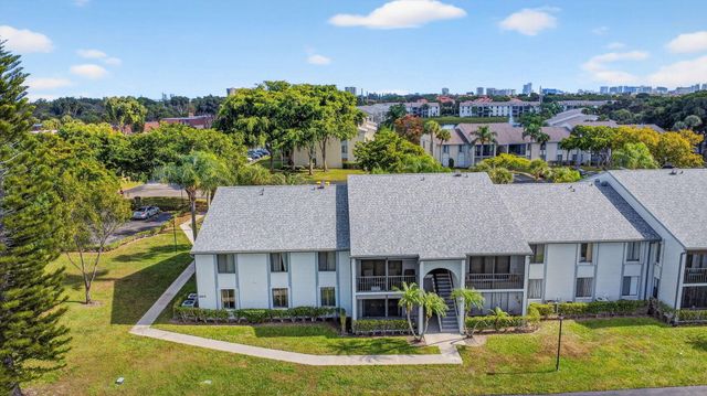 1013 Green Pine Boulevard G1, West Palm Beach, FL 33409