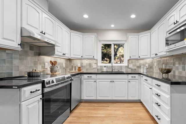 201 Soledad Place, Monterey, CA 93940