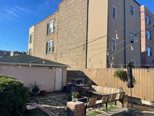 3214 W Division Street 2, Chicago, IL 60622