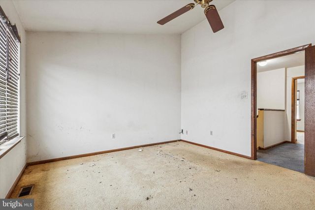 104 WIGTON CIR, Perkasie, PA 18944