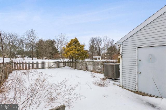 104 WIGTON CIR, Perkasie, PA 18944