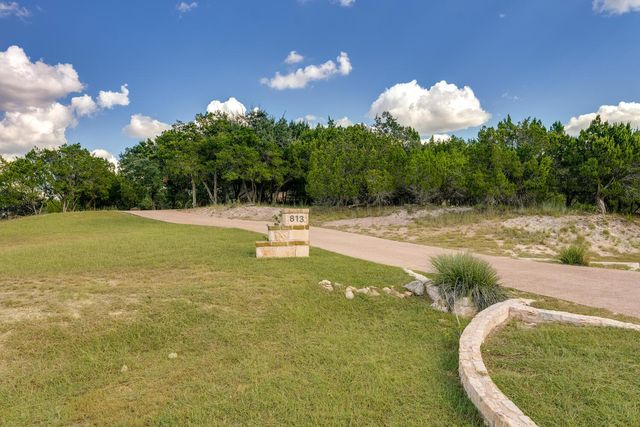 813 Moonlight Bay DR, Spicewood, TX 78669