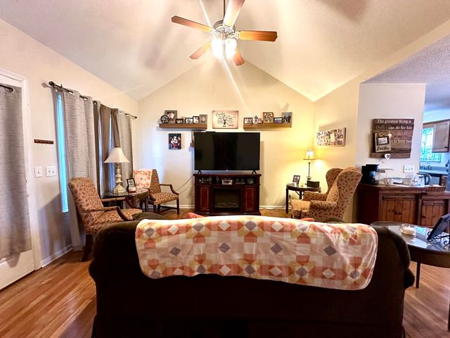 33 Cottage Crest Court, Chickamauga, GA 30707